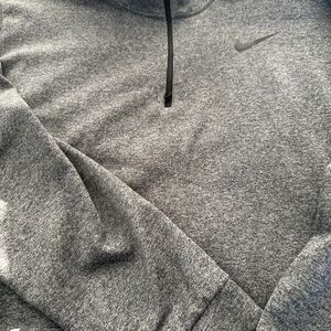Nike Men’s 1/4 Zip pullover size 4X Tall